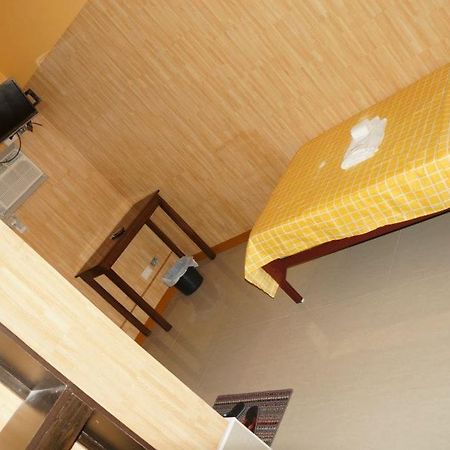 Daylight Inn Davao Stadt Zimmer foto