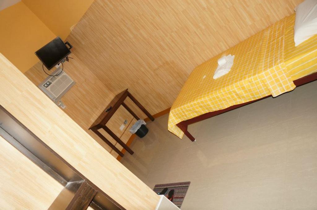 Daylight Inn Davao Stadt Zimmer foto